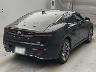 Toyota Crown Crossover