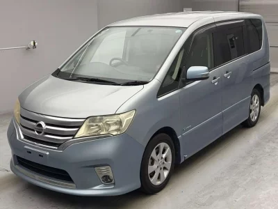 NISSAN SERENA