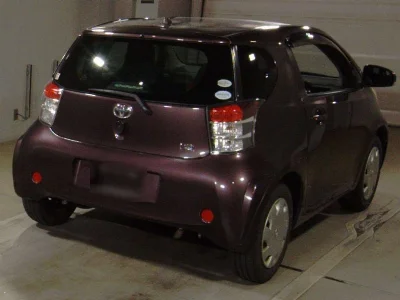 Toyota iQ