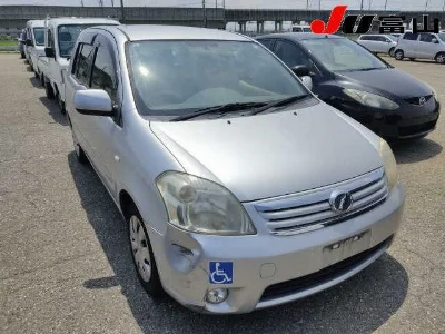 Toyota Raum