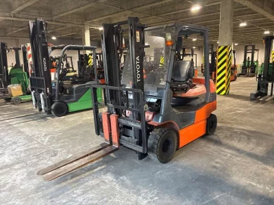 Toyota  FORKLIFT