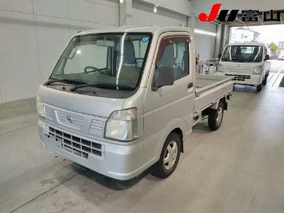 Nissan NT100 Clipper