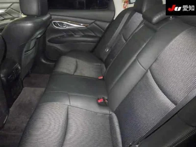 NISSAN FUGA
