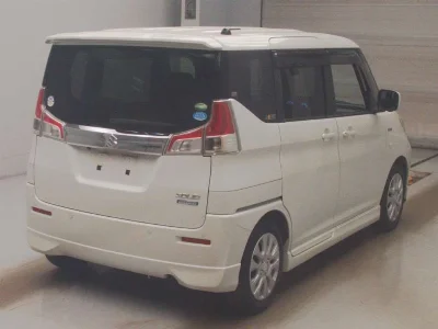 Suzuki Solio