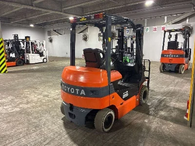 Toyota  FORKLIFT
