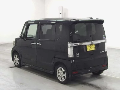 Honda N BOX CUSTOM