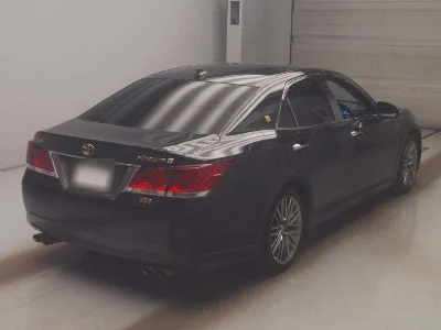 Toyota CROWN HYBRID