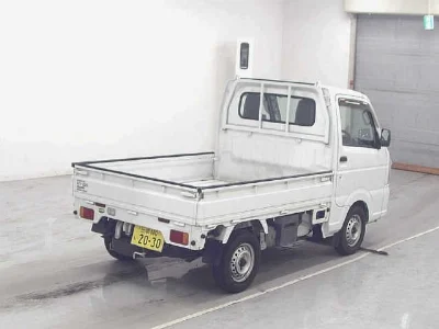 Nissan NT100 Clipper