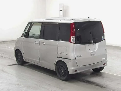 NISSAN ROOX