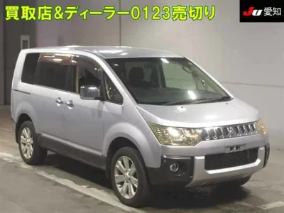 Mitsubishi Delica D:5