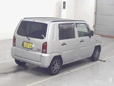 Daihatsu Naked