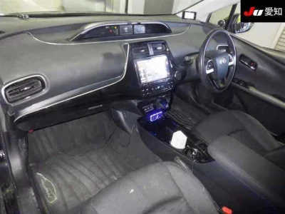 Toyota Prius PHV