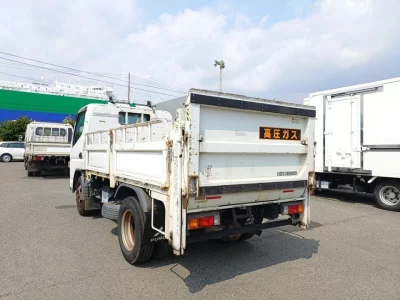 Mitsubishi Fuso Canter
