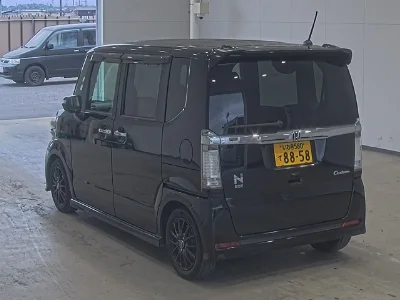 Honda N BOX CUSTOM