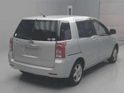 Toyota Raum