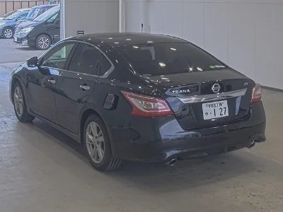 Nissan TEANA