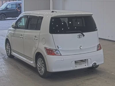 Toyota bB