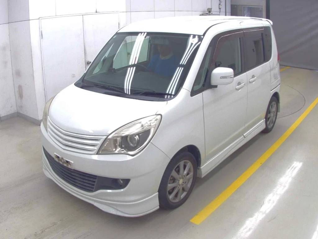 Mitsubishi Delica D:2  с аукциона в Японии