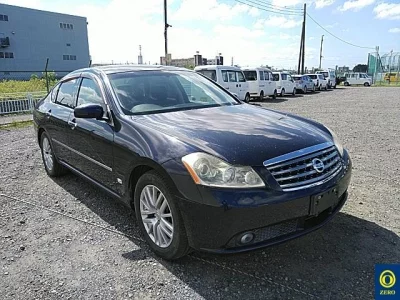 NISSAN FUGA