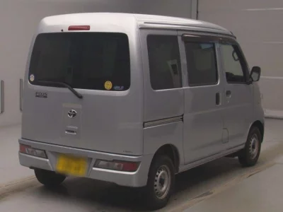 Toyota Pixis Van