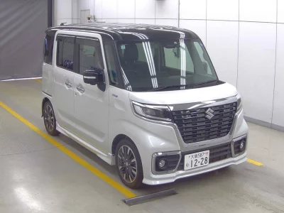 Suzuki Spacia Custom