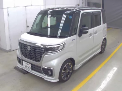 Suzuki Spacia Custom