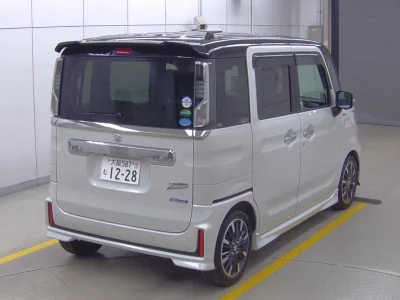 Suzuki Spacia Custom