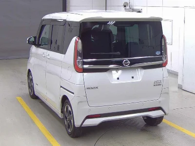 Nissan ROOX