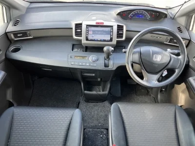 Honda Freed Spike
