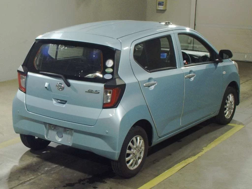 Daihatsu Mira e:S  с аукциона в Японии