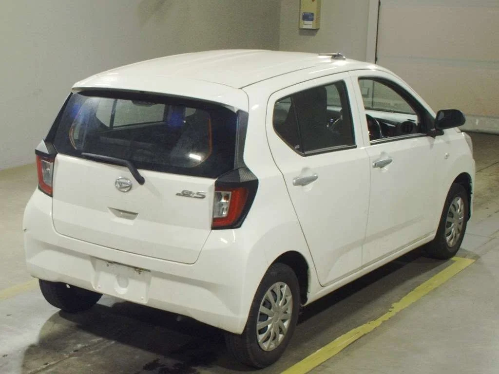 Daihatsu Mira e:S  с аукциона в Японии