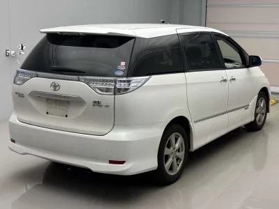 Toyota Estima Hybrid