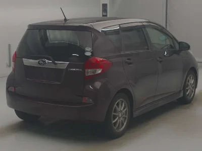 Subaru TREZIA