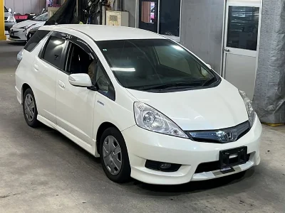 Honda FIT SHUTTLE HYBRID