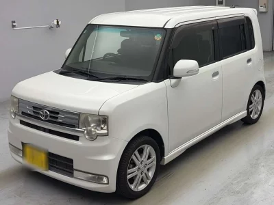 Toyota Pixis Space