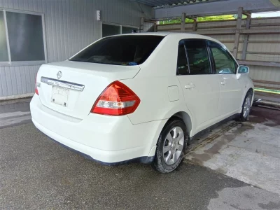 Nissan Tiida Latio