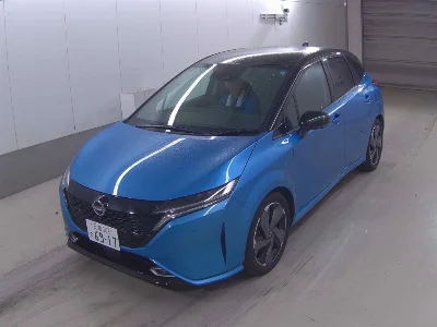 Nissan Aura