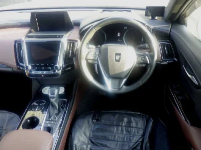 Статистика аукционов Toyota CROWN HYBRID