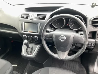 Nissan LAFESTA