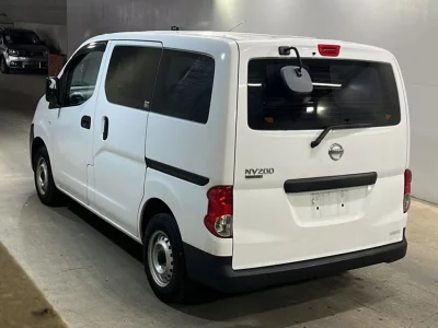Nissan NV200 VANETTE VAN