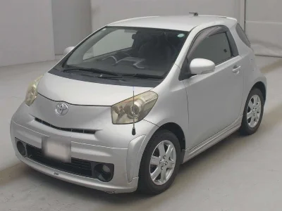 Toyota iQ
