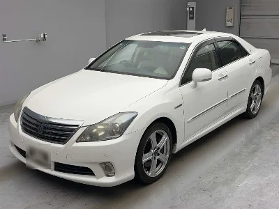 Toyota CROWN HYBRID