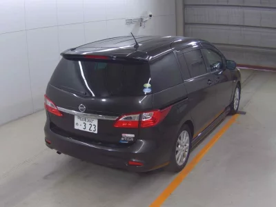 Nissan LAFESTA