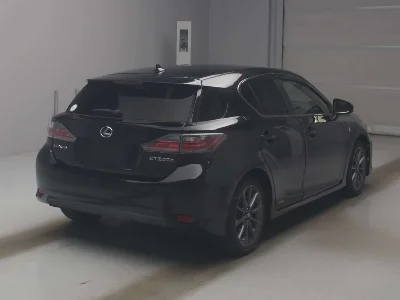 Lexus CT200h