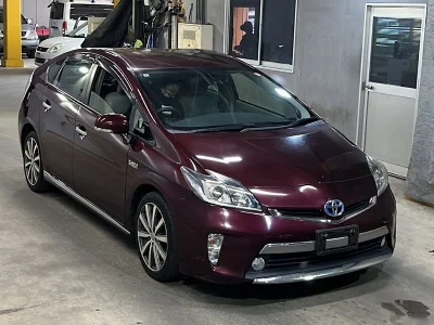Toyota Prius PHV