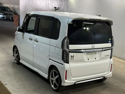 Honda N BOX CUSTOM