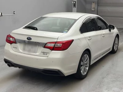 Subaru LEGACY B4