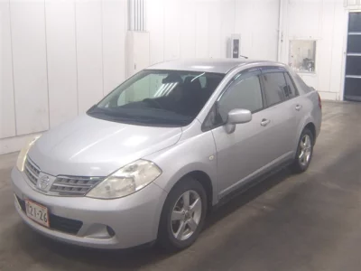 Nissan Tiida Latio