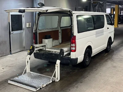 Toyota HiAce Van