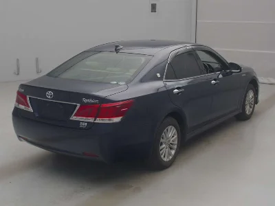 Toyota CROWN HYBRID